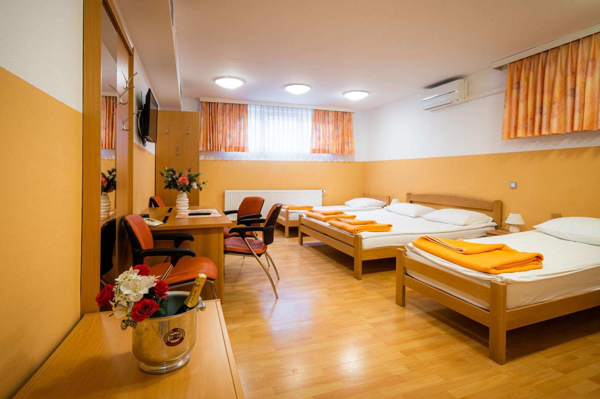 Hotel Penzion Kovac Radovljica Zewnętrze zdjęcie