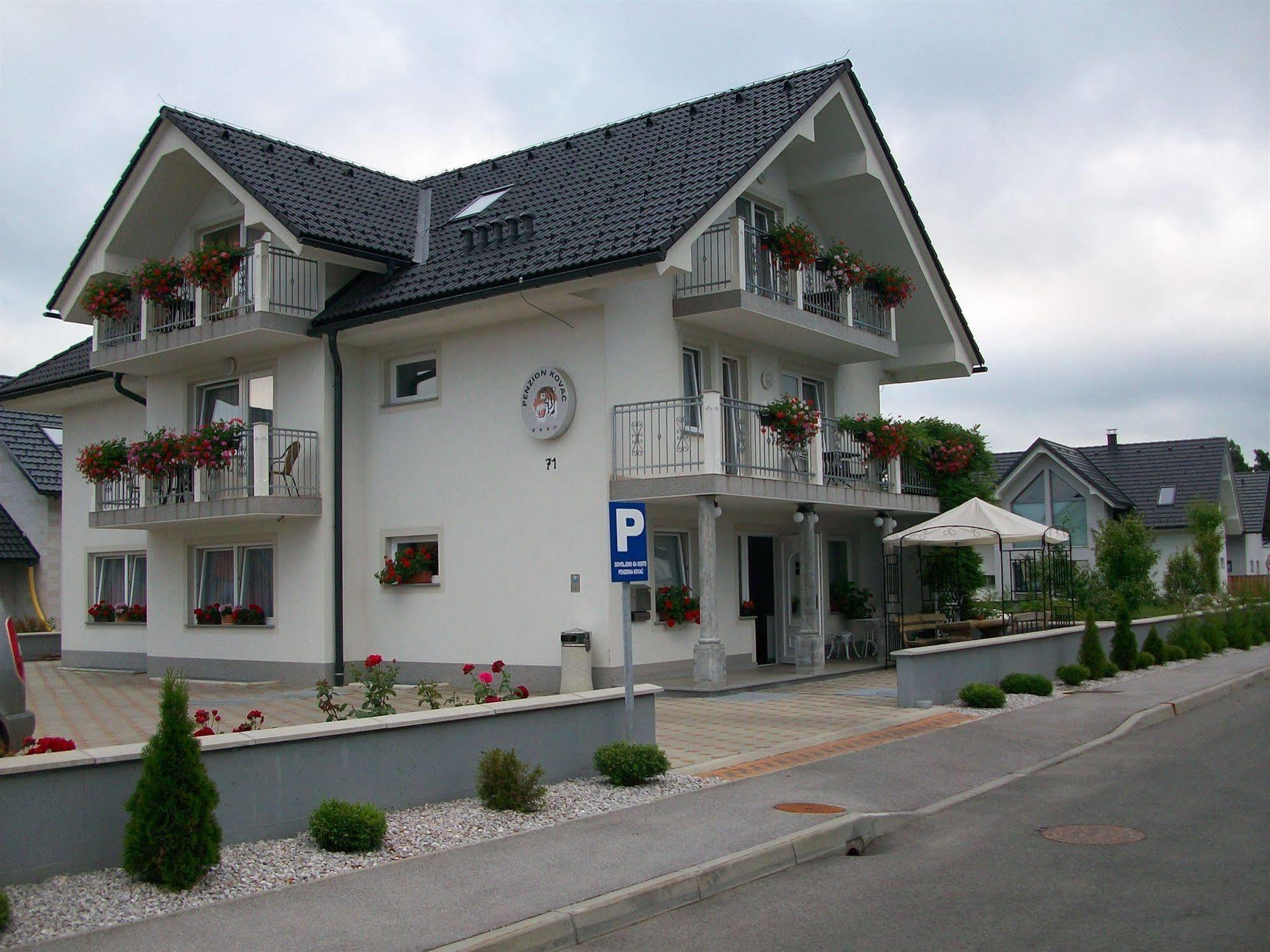 Hotel Penzion Kovac Radovljica Zewnętrze zdjęcie